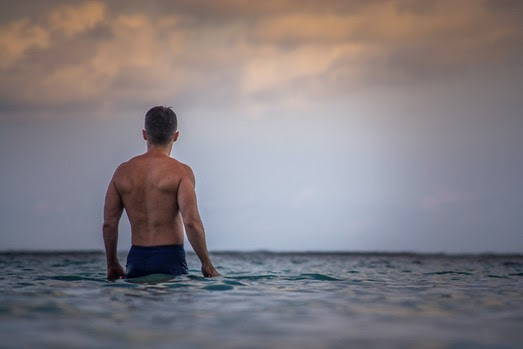 背中は意外と見られている 引き締まった背中でモテる男へ 赤坂のメンズエステ プライベートサロンtk For Men