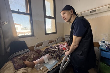 A Surgeon on the Desperation in Gaza: ‘They’re Prepared to Die for a Bagful of Rice’