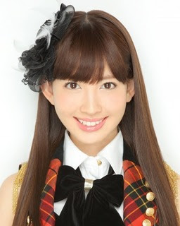 Akb48 小嶋陽菜の高校 熱愛 カップとサイズ 卒アル