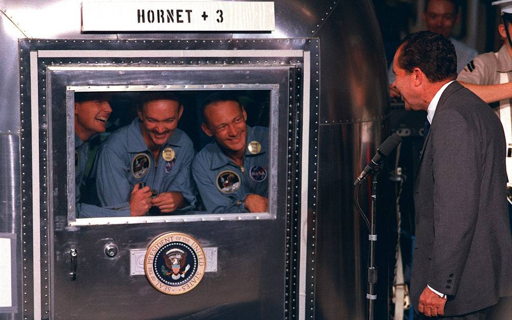 http://all-that-is-interesting.com/wordpress/wp-content/uploads/2012/06/apollo-11-quarantine-richard-nixon.jpg