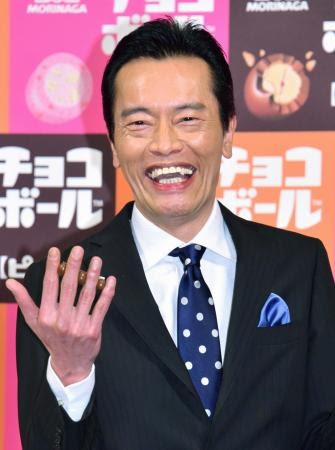 １１人の 遠藤憲一 が登場 チョコボールのｃｍ発表会 全国ニュース 四国新聞社