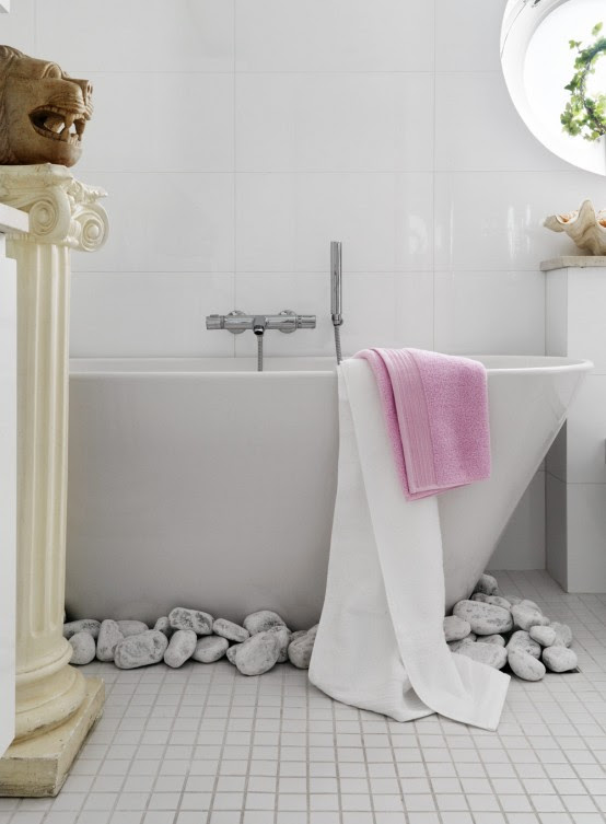 How To Incorporate Pebbles Into Your Home Decor