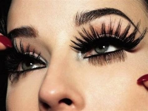 Trendy Nail And Lash