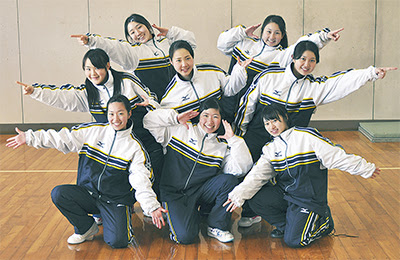 大和南高ダンス部 1年生8人で全国へ 3月27日 28日 幕張メッセに出陣 大和 タウンニュース