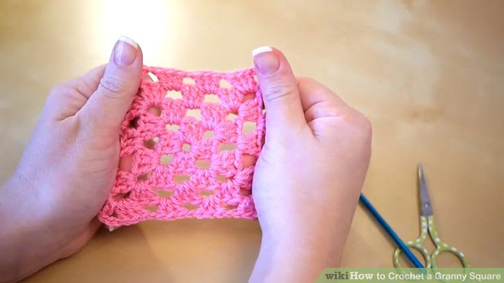 Crochet a Granny Square Step 19 Version 2.jpg