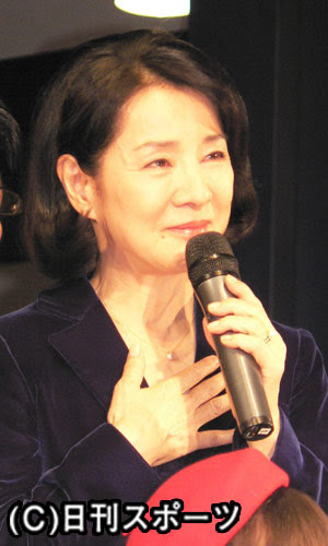 石巻特別上映会で感極まる吉永小百合 