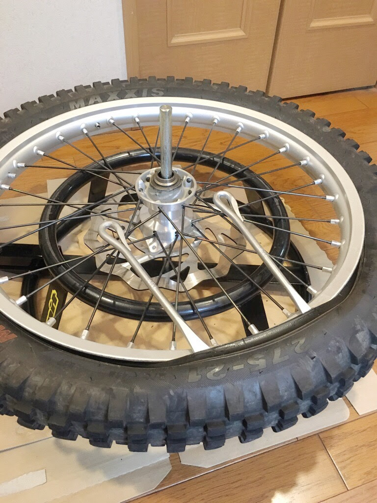 タイヤ交換の手順と必要工具 Freeride250r H D Roadster Xl10cx