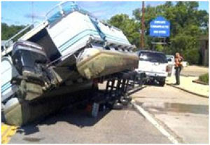 About center lift pontoon trailers
