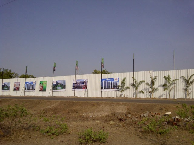 Uruli Kanchan Road & Compound - Visit Gagan Akanksha, 1 BHK 1.5 BHK & 2 BHK Flats near  Prayagdham, at Koregaon Mul, Uruli Kanchan, off Pune Solapur Highway, Pune 412202