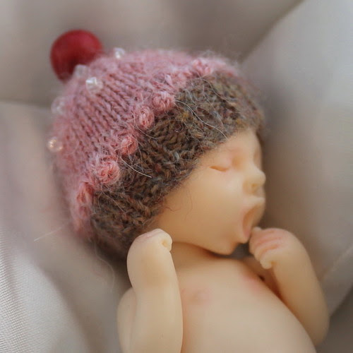 Cupcake Hat for Dollzone