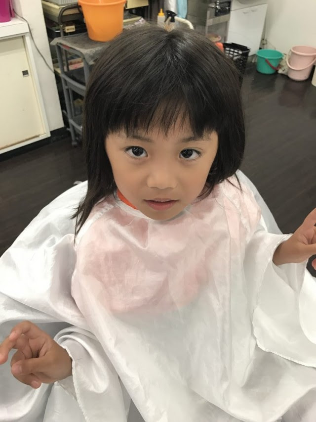 岐阜県 大垣市 キッズカット 子供カット 子どもカット 幼児カット 保育士 保育士完備 ショート ボブ カット シェービング エステ 美容室 美容師 理容室 理容師 暑い季節にぴったり ショート ボブ スタイルで短く大変身しませんか 大垣市築捨町の理美容室
