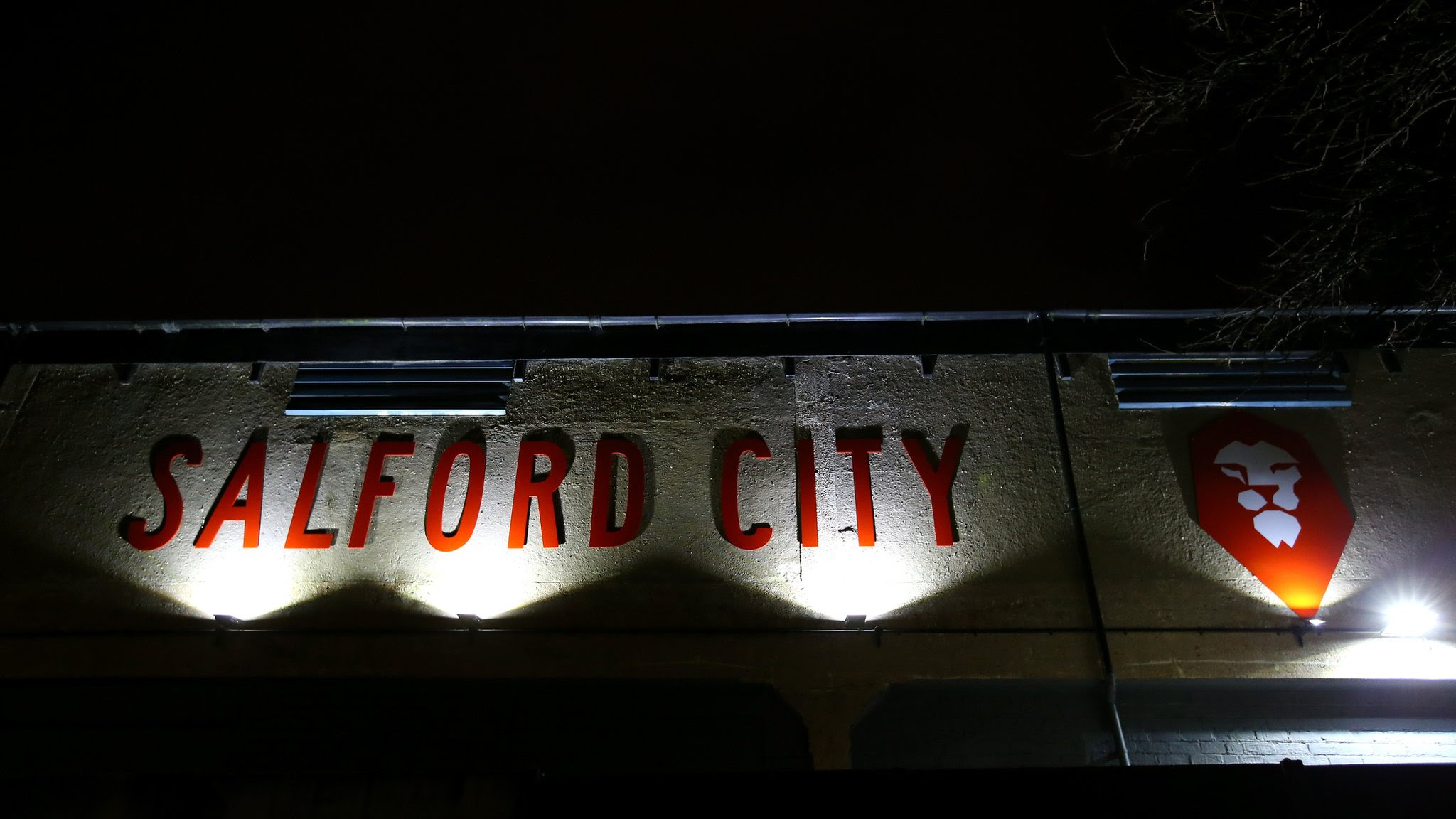 Salford City to have a women's team for 2018-19 - Gary Neville