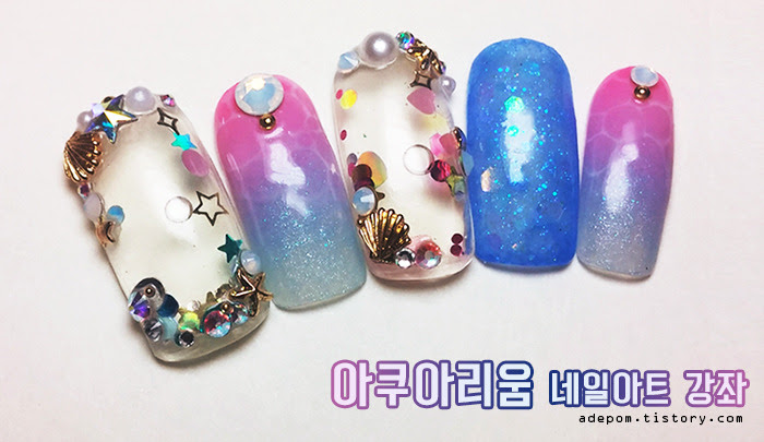 爪がスノードーム アクアネイルの作り方 爪の中で水が流れて動く Diy Handful ハンドフル