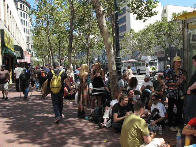 the long line for Bob Dylan's Concert