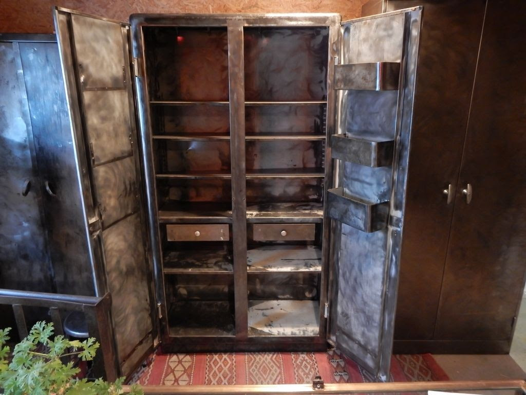 ANCIENNE ARMOIRE DE CUISINE - DESIGN ANNÉES 30 ...