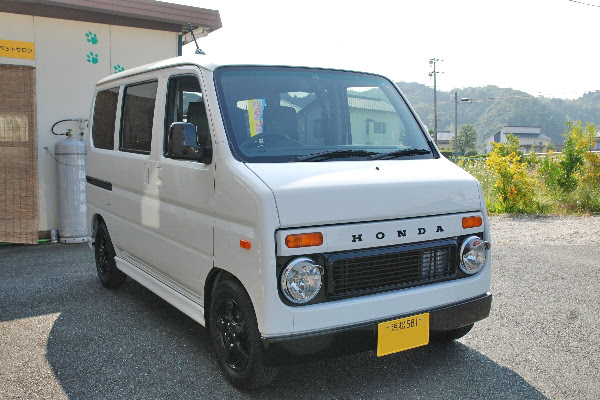 新車バモスをボディ色に合わせてカスタム 静岡県 鈴木様 モデストで制作した事例集