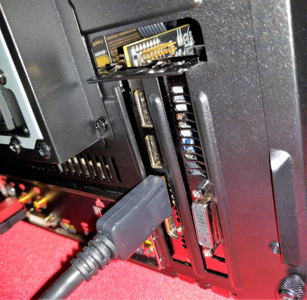GPU AMD Polaris 10 - Hitman DX12 (1)