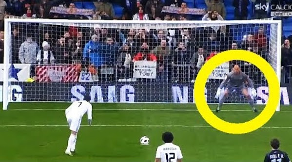 Kalau tidak dirakam, banyak orang tidak akan percaya cam ni pun boleh masuk goal