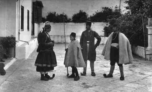 dinfo.gr - Η Ελλάδα του 1920 μέσα από τις φωτογραφίες του Φρεντ Μπουασονά