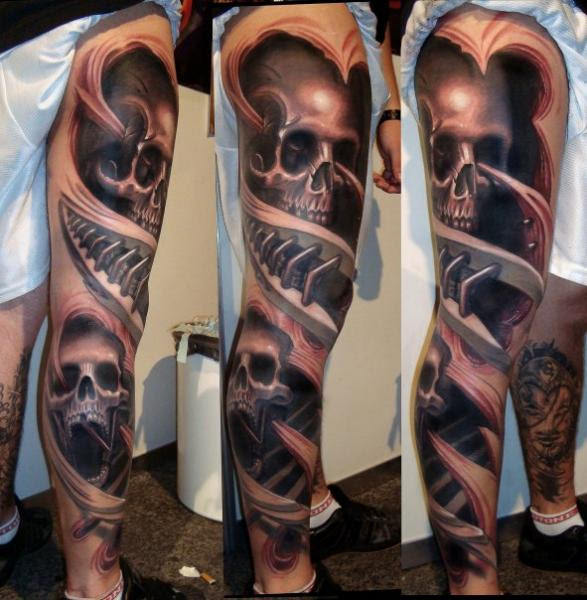 Biomechanical Leg Skull Tattoo by Javier Tattoo