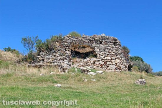 Viterbo - Castel d'Asso - Le terme dell'asinello