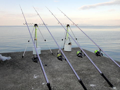 Jcaの激闘 投げ釣り戦記 63cm スズキ撃沈 撤収 愛媛県 四国中央市 豊岡 2日目