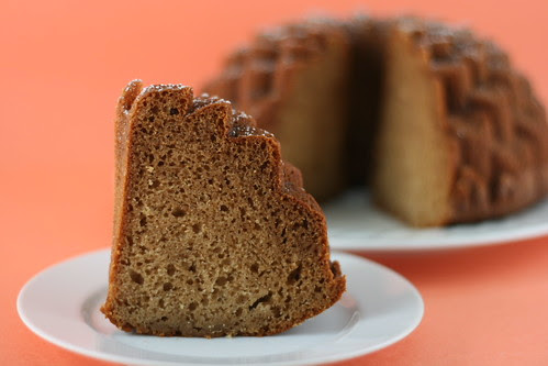 Honey Spice Cake in Chrysanthemum Bundt