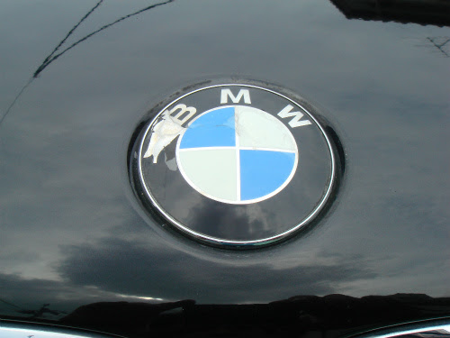 Bmwエンブレムの交換方法 Bmw Carlife