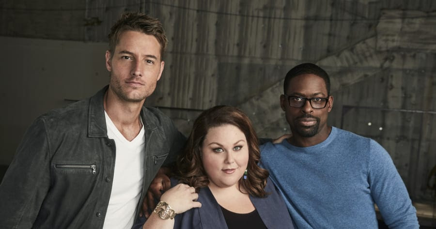THIS IS US -- Season: 2 -- Pictured: (l-r) Justin Hartley as Kevin, Chrissy Metz as Kate, Sterling K Brown as Randall -- (Photo by: Maarten de Boer/NBC)