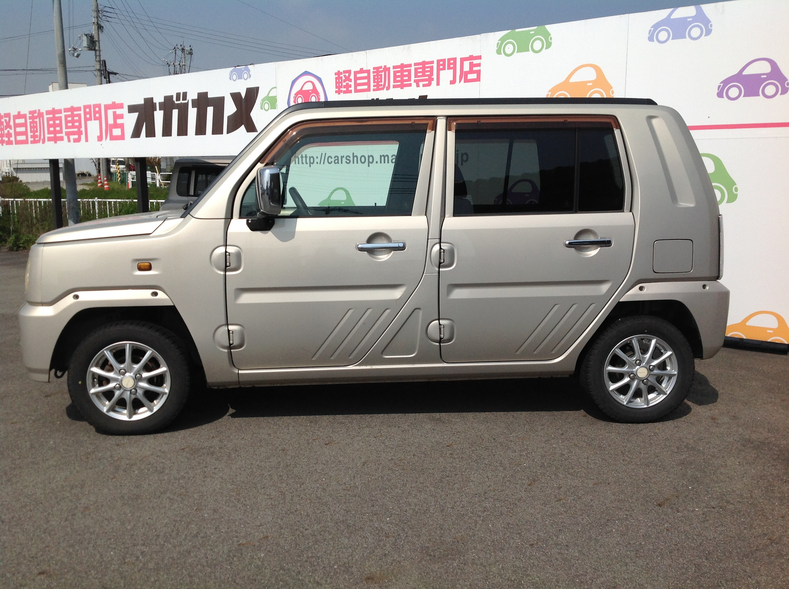 ダイハツネイキッド F 車両詳細 尾賀亀 軽自動車中古車専門店 滋賀県の中古車情報 中古車検索ならお任せください