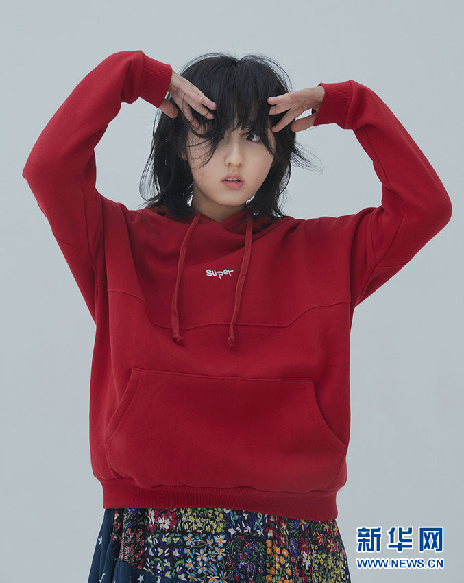 Zhang Zifeng poses for photo shoot
