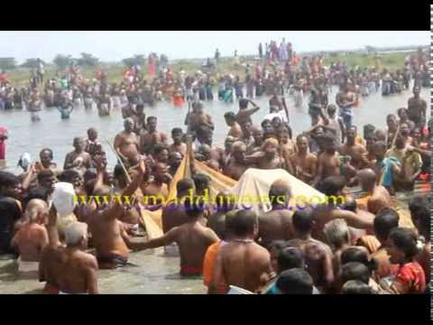 வரலாற்று சிறப்புமிக்க மண்டூர் கந்தசுவாமி ஆலய தீர்த்தோற்சவம் -ஆரத்தி எடுத்த சிறுமிகள் மயங்கும் அற்புதம்(வீடியோ காட்சி இணைப்பு)