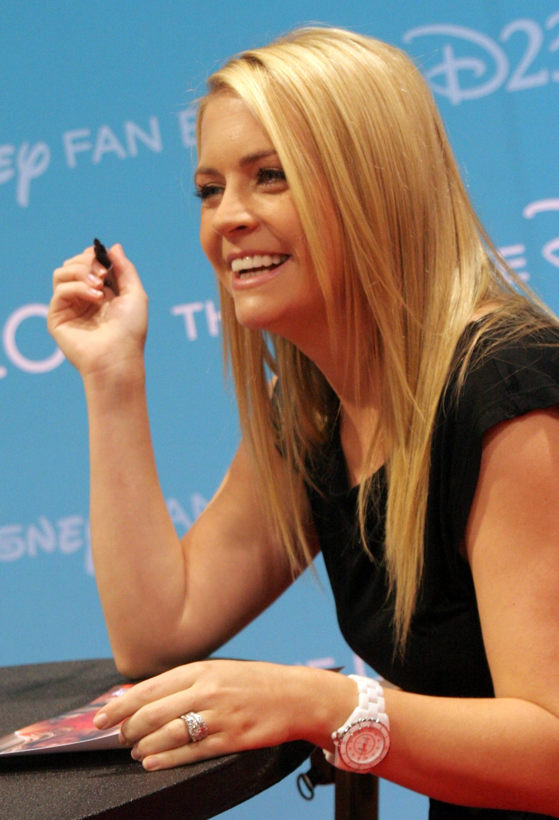 Melissa Joan Hart - Super Smash Bros. Bowl Wiki