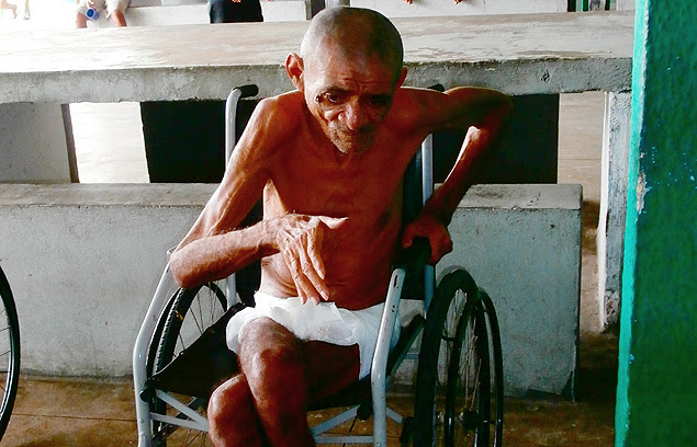 Homem de aproximadamente 80 anos permanece em instituto que abriga infratores após pena ser extinta em 1989 