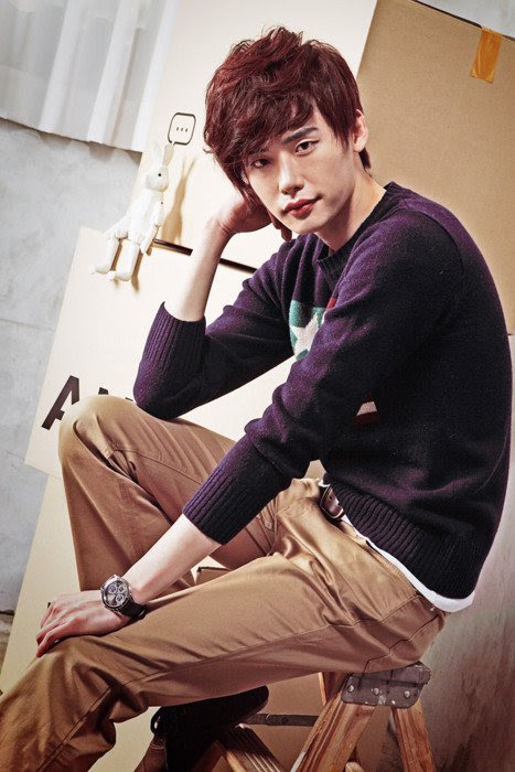 かっこいい 座る ポーズ 男 イラスト