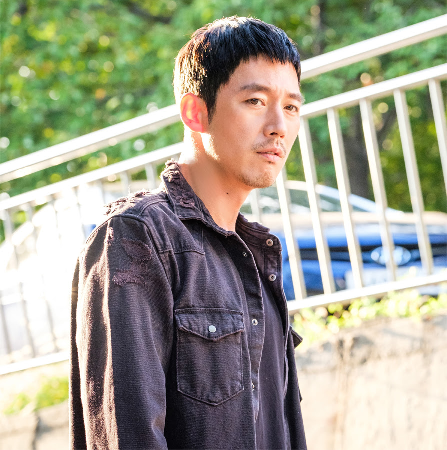 â€˜ë°°ë“œíŒŒíŒŒâ€™â€˜4ì¸ì˜ ê°€ìž¥â€™ ìž¥í˜-ì†ì—¬ì€-ì •ì¸ê¸°-ì´ì¤€í˜,ì•ˆë°©ê·¹ìž¥ ëˆˆë¬¼ìƒ˜ í„°íŠ¸ë ¸ë‹¤ ì´ë¯¸ì§€-1