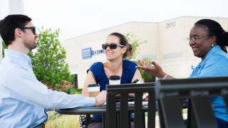 ​Use One Lunch Hour to Network Instead of Your Usual Routine