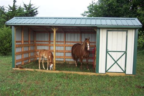pin  ashley siwak  houses small horse barn plans