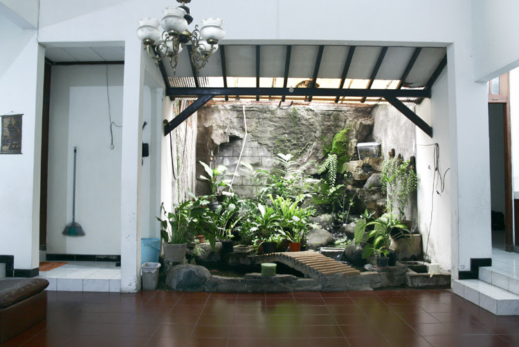 10 Gambar Taman Dalam Rumah Ukuran Kecil Mungil RUMAH IMPIAN 10 Gambar Taman Dalam Rumah Ukuran Kecil Mungil RUMAH IMPIAN
