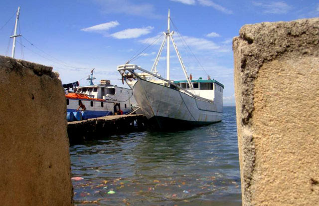 Menyelusuri Pulau Buru di Maluku