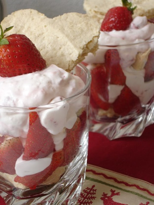 Eton Mess z truskawkami