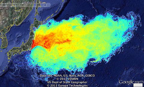 福島原発事故による放射性物質の拡散　　出典： NOAA(米国国家海洋気象局)、US Navy(米国海軍)、GEBCO