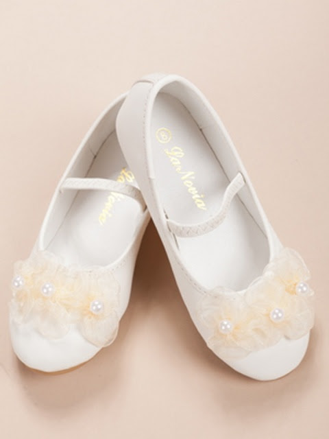 22 Cute And Sweet Shoes Ideas For Flower Girls - Weddingomania