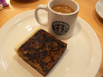 christmas cake.jpg