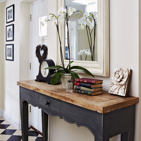 Rustic console table | Take a tour around a period-style cottage ...