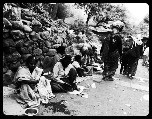 aaj main hoon jahan kal koi aur tha .. aaj main hoon jahan kal koi aur tha Ye bhi ek daur hai woh bhi ek daur tha by firoze shakir photographerno1