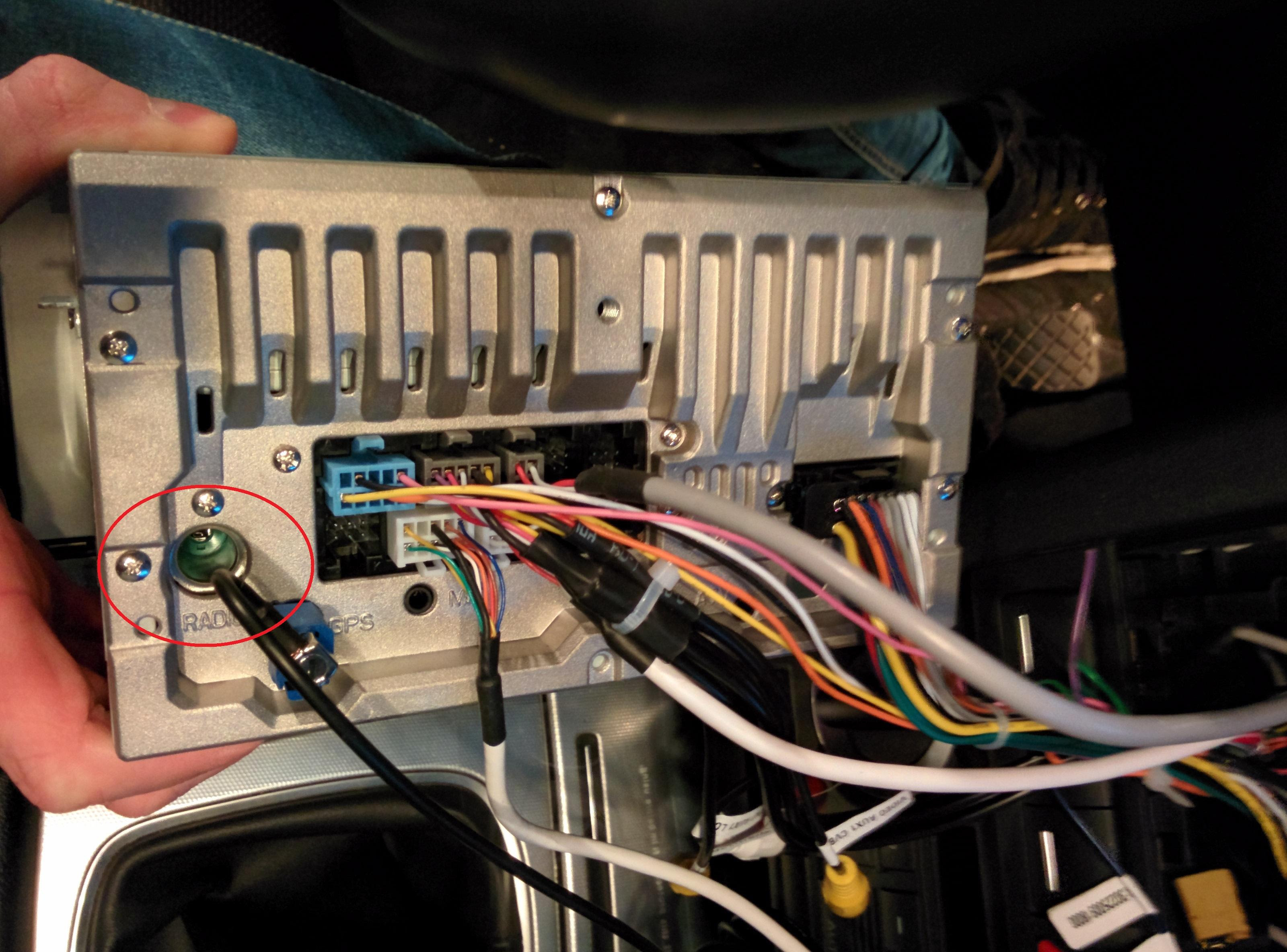 Remplacement autoradio Symphony II (problème radio) : Problèmes Electrique  ou Electronique - Forum Audi A3 8P - 8V