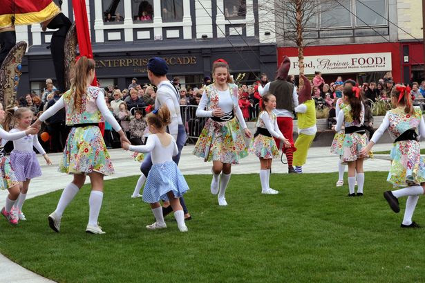 Stockton Council's Giant Reveal Show