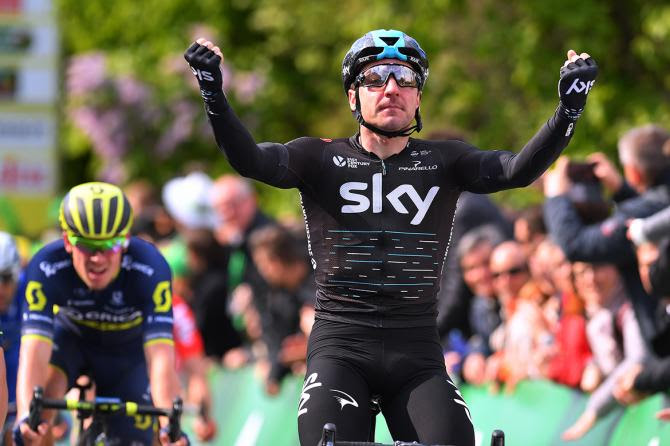 Elia Viviani wins Tour de Romandie stage three | Cycling Today