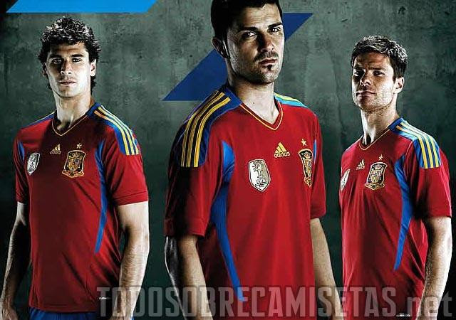 スペイン代表 11 12年adidas新ユニフォーム ホームモデル 正式発表 Football Shirts Voltage Com サッカー 各国代表 クラブユニフォーム